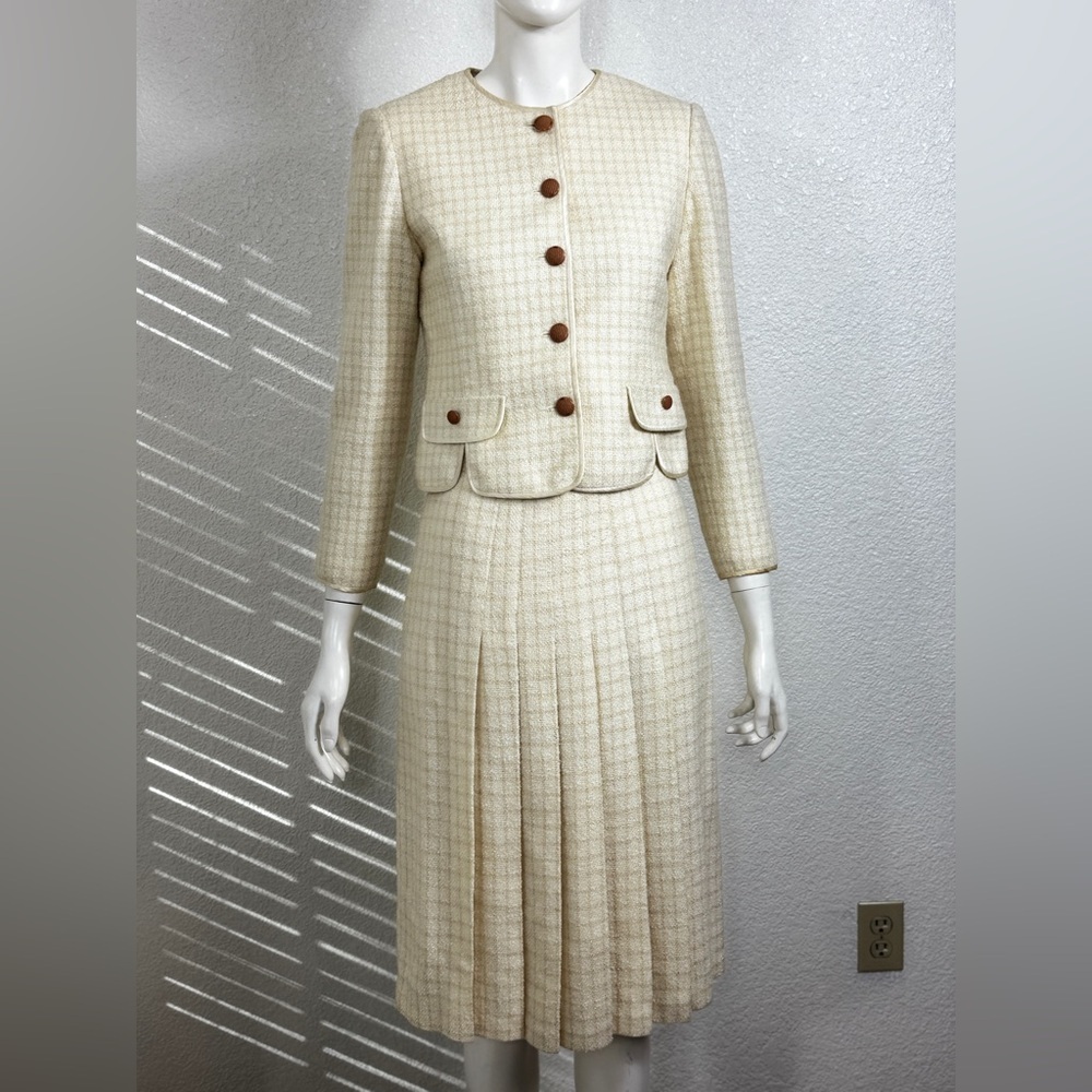 Brooks Brothers Vintage Cream Textured Jacket/Skirt set